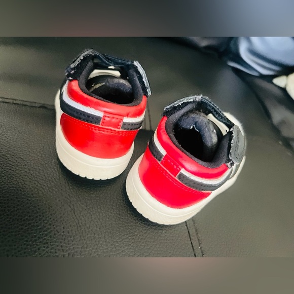 Nike kids shoes size 5C in great condition - Picture 4 of 8